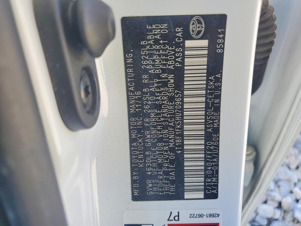 2017 TOYOTA CAMRY SE photo 12