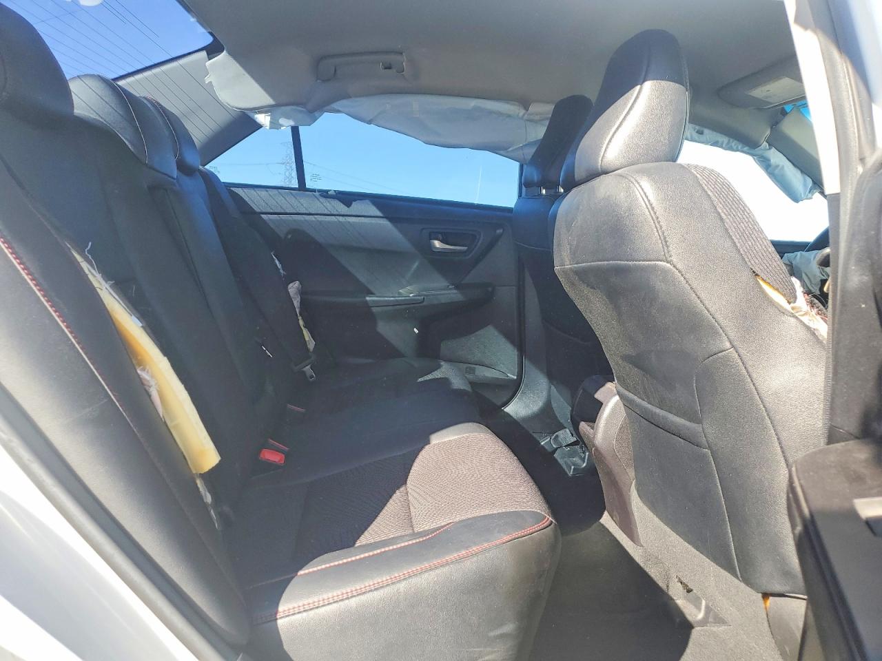2017 TOYOTA CAMRY SE photo 10