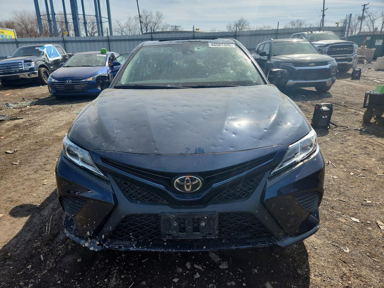 2020 TOYOTA CAMRY SE photo 5