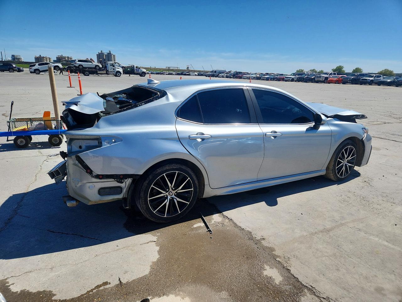 2023 TOYOTA CAMRY SE photo 7