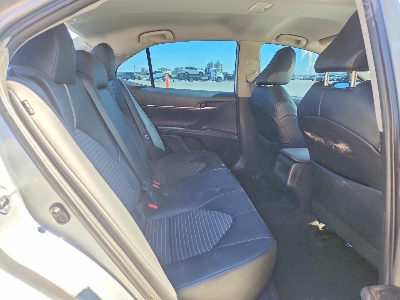 2023 TOYOTA CAMRY SE photo 28