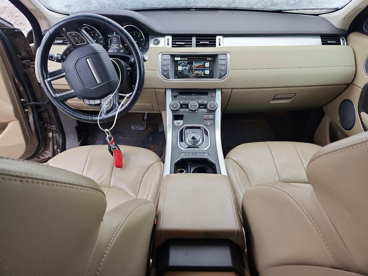2016 LAND ROVER RANGE ROVER EVOQUE SE photo 8