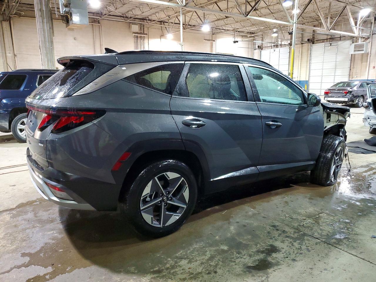 2026 HYUNDAI TUCSON SEL photo 3