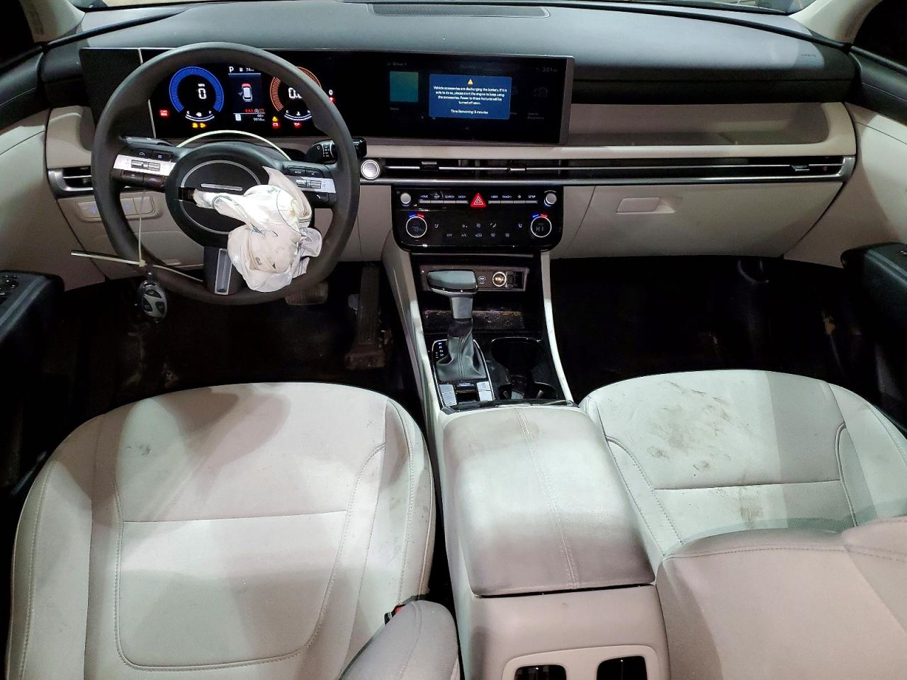 2026 HYUNDAI TUCSON SEL photo 8