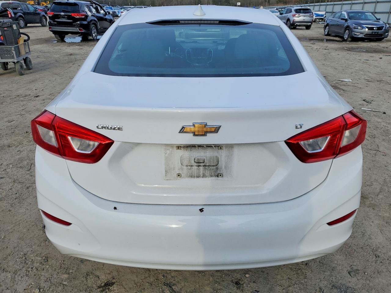 2017 CHEVROLET CRUZE LT photo 16
