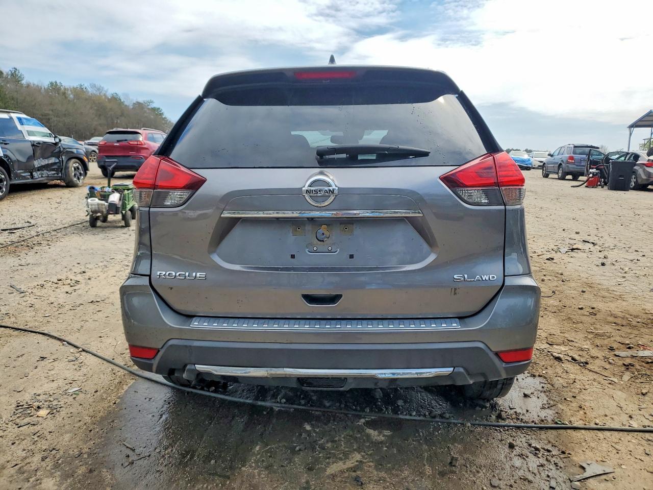 2017 NISSAN ROGUE SL photo 16