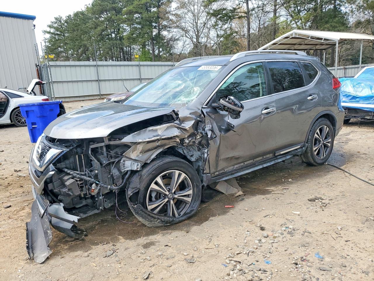 2017 NISSAN ROGUE