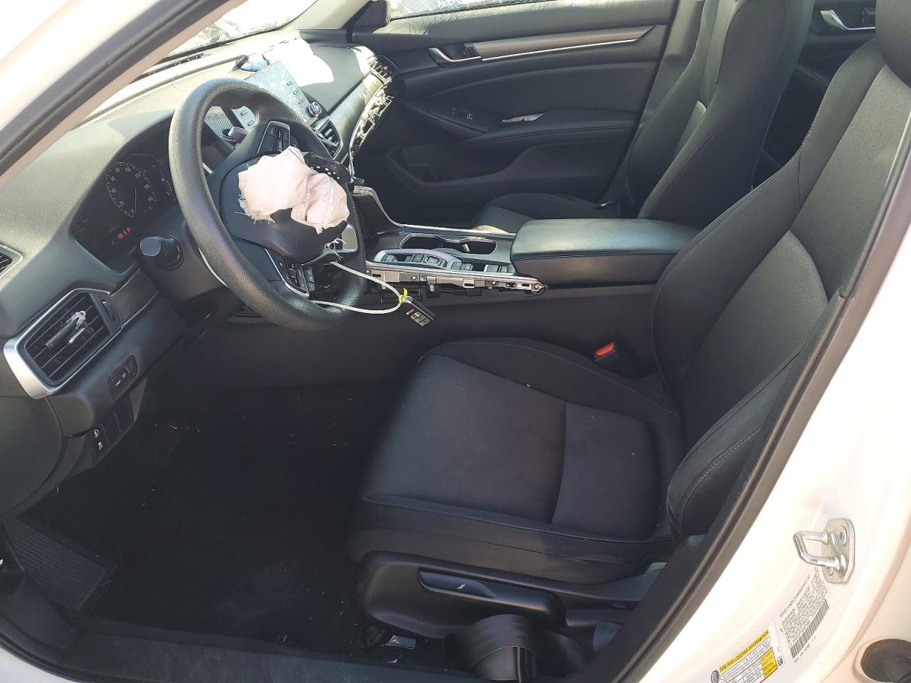 2018 HONDA ACCORD HYBRID photo 19