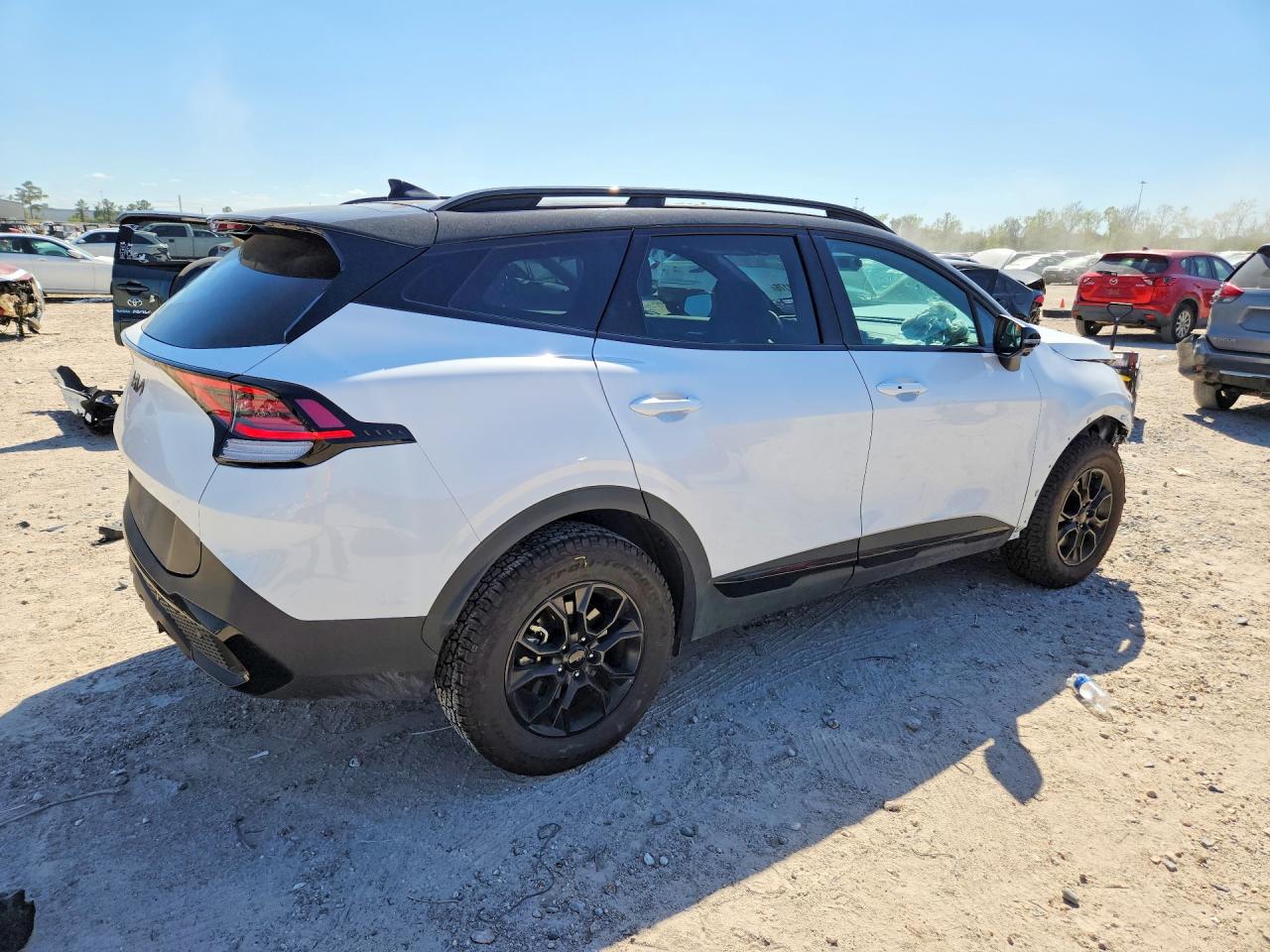 2025 KIA SPORTAGE X-PRO PRESTIGE photo 3