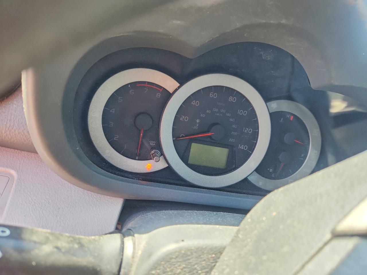 2011 TOYOTA RAV4 BASE photo 9