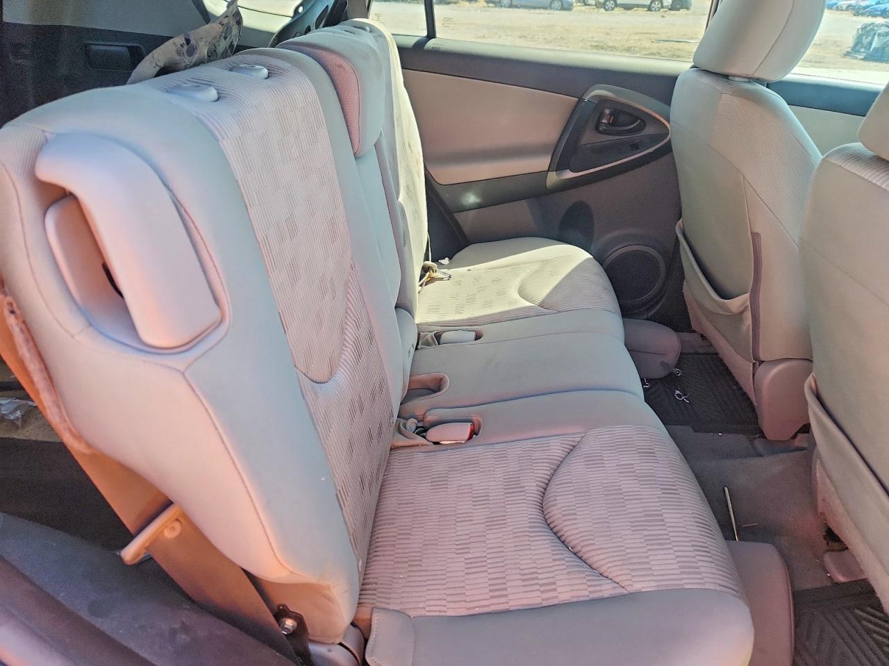 2011 TOYOTA RAV4 BASE photo 11