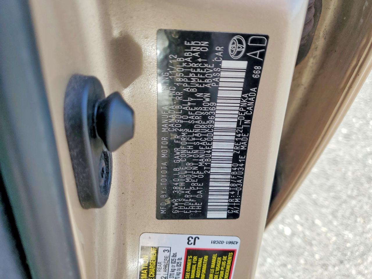 2013 TOYOTA COROLLA L photo 12