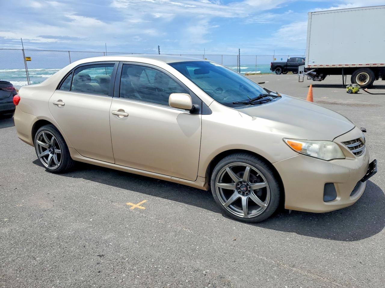 2013 TOYOTA COROLLA L photo 4