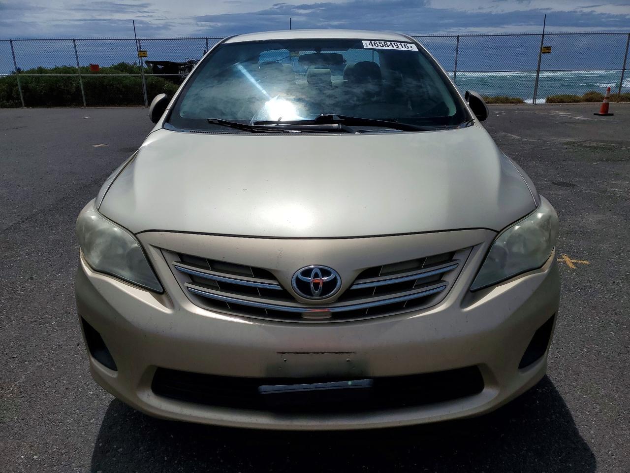 2013 TOYOTA COROLLA L photo 5