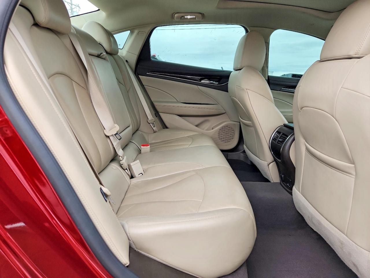2017 BUICK LACROSSE PREMIUM photo 10
