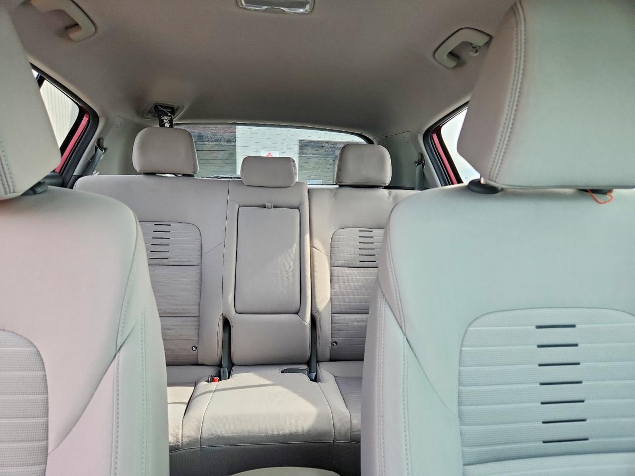 2019 KIA SPORTAGE LX photo 19