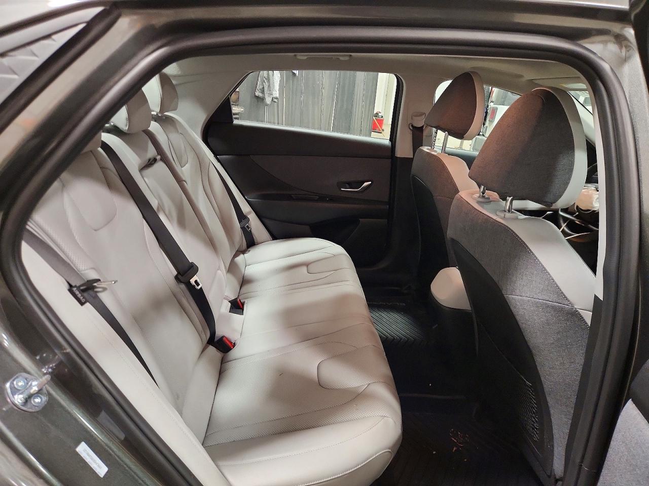 2025 HYUNDAI ELANTRA LIMITED photo 10