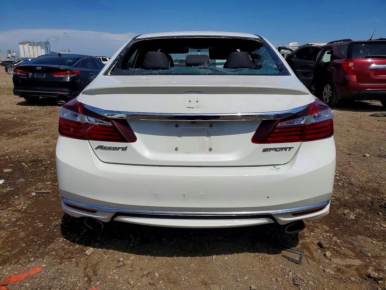 2016 HONDA ACCORD SPORT photo 11