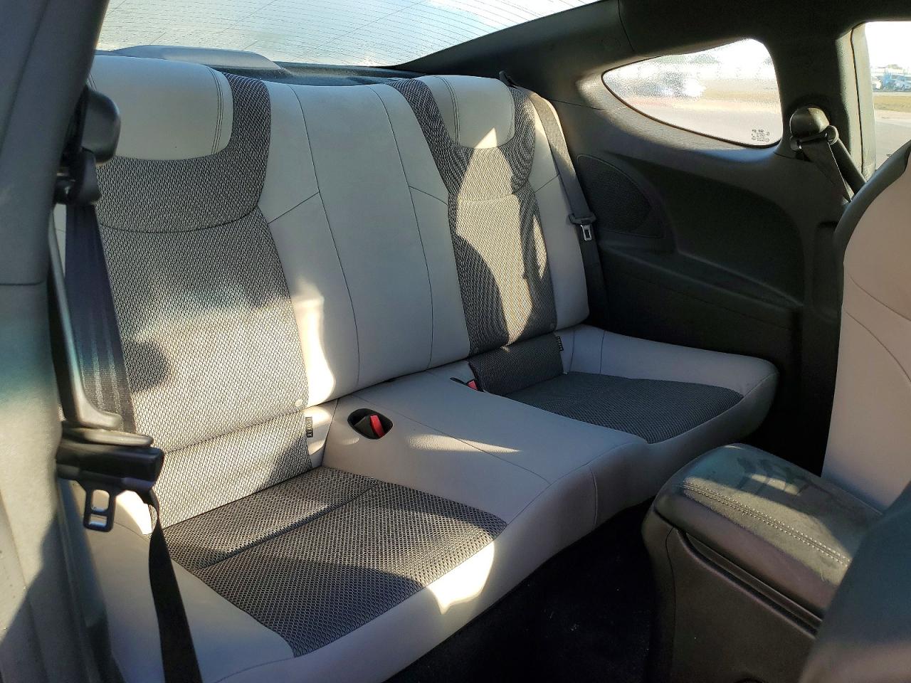 2016 HYUNDAI GENESIS COUPE 3.8 photo 19