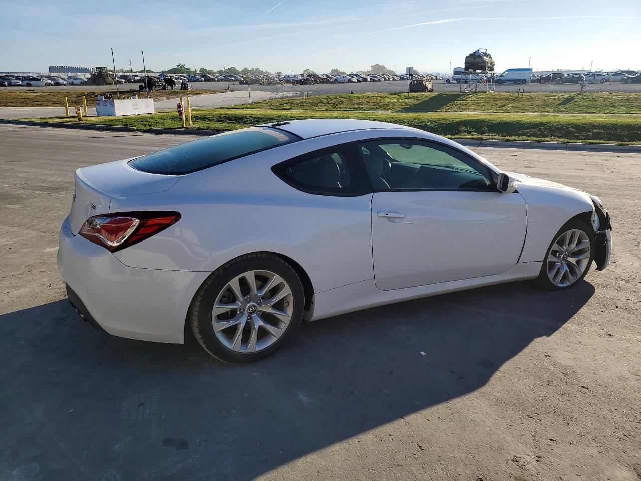 2016 HYUNDAI GENESIS COUPE 3.8 photo 5