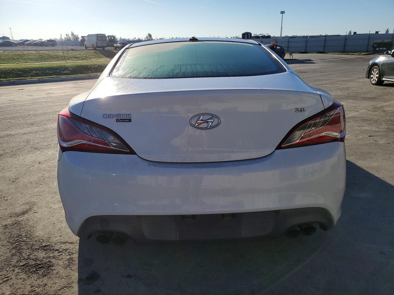 2016 HYUNDAI GENESIS COUPE 3.8 photo 11