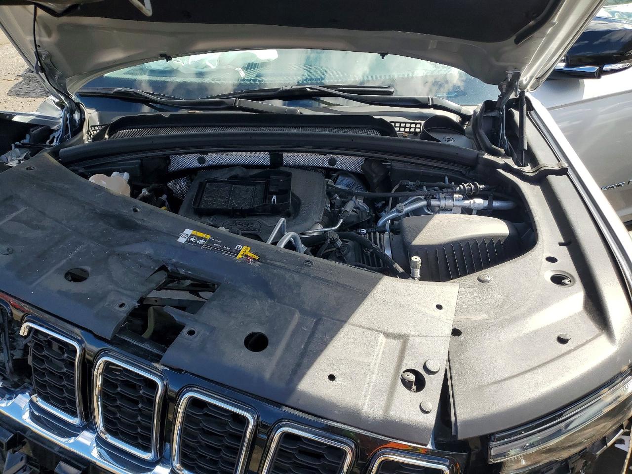 2023 JEEP GRAND CHEROKEE LIMITED 4XE photo 31