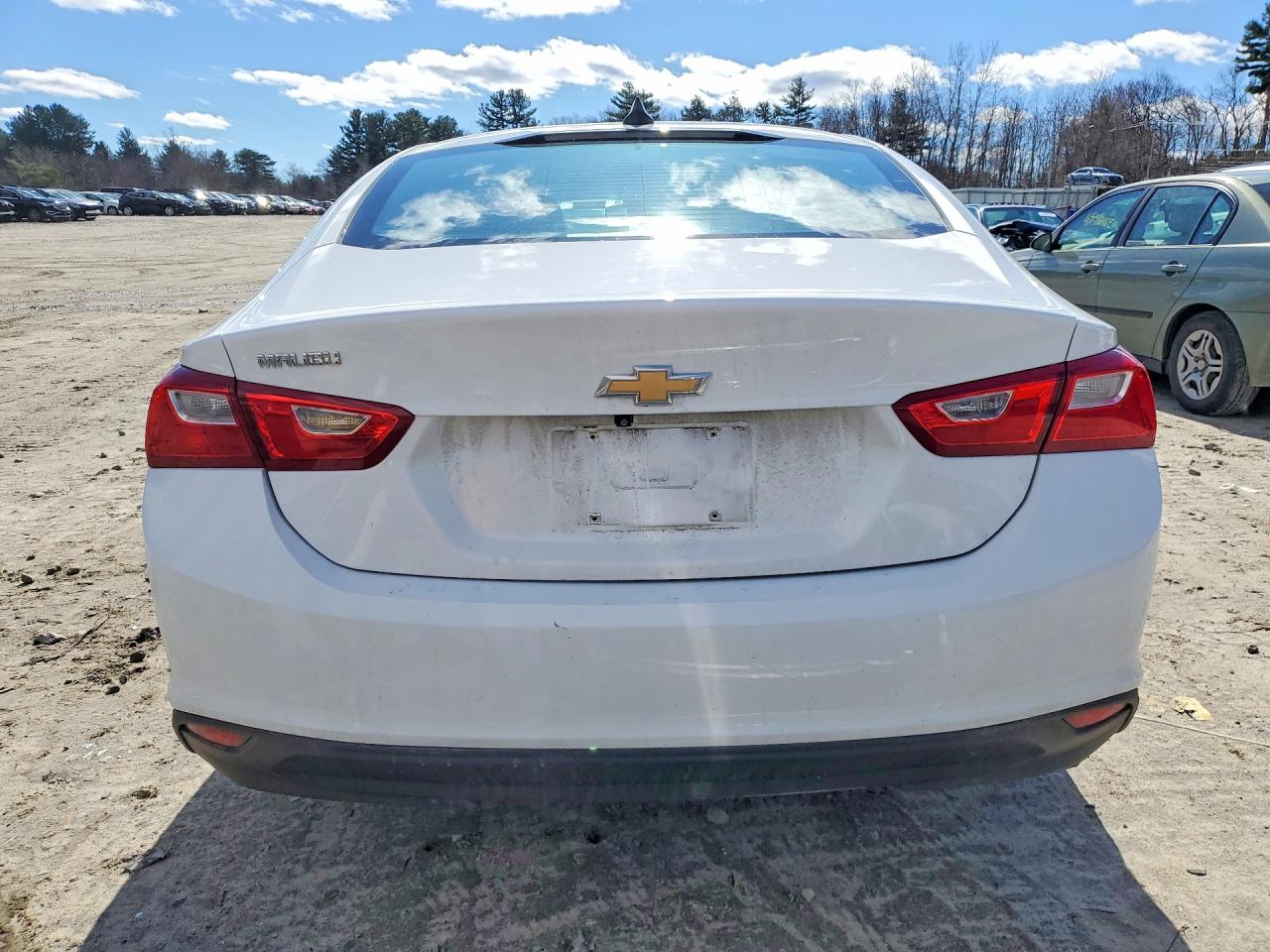 2023 CHEVROLET MALIBU LS photo 11