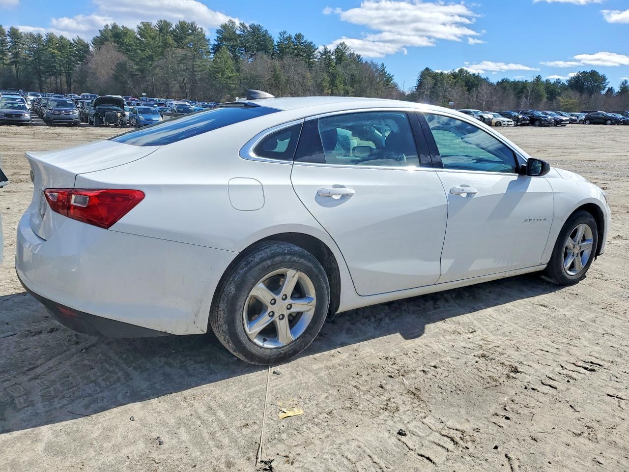 2023 CHEVROLET MALIBU LS photo 5