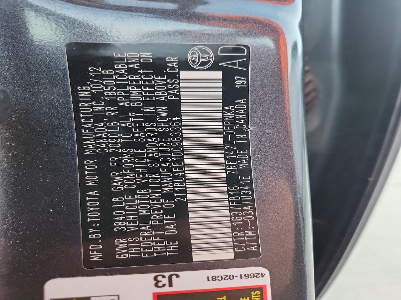 2013 TOYOTA COROLLA LE photo 34