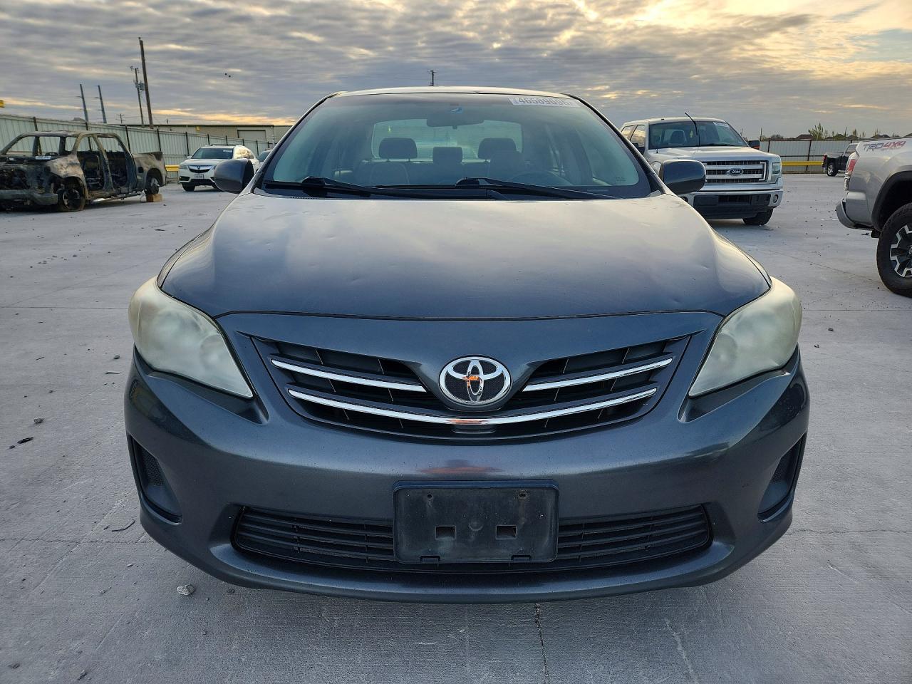 2013 TOYOTA COROLLA LE photo 13