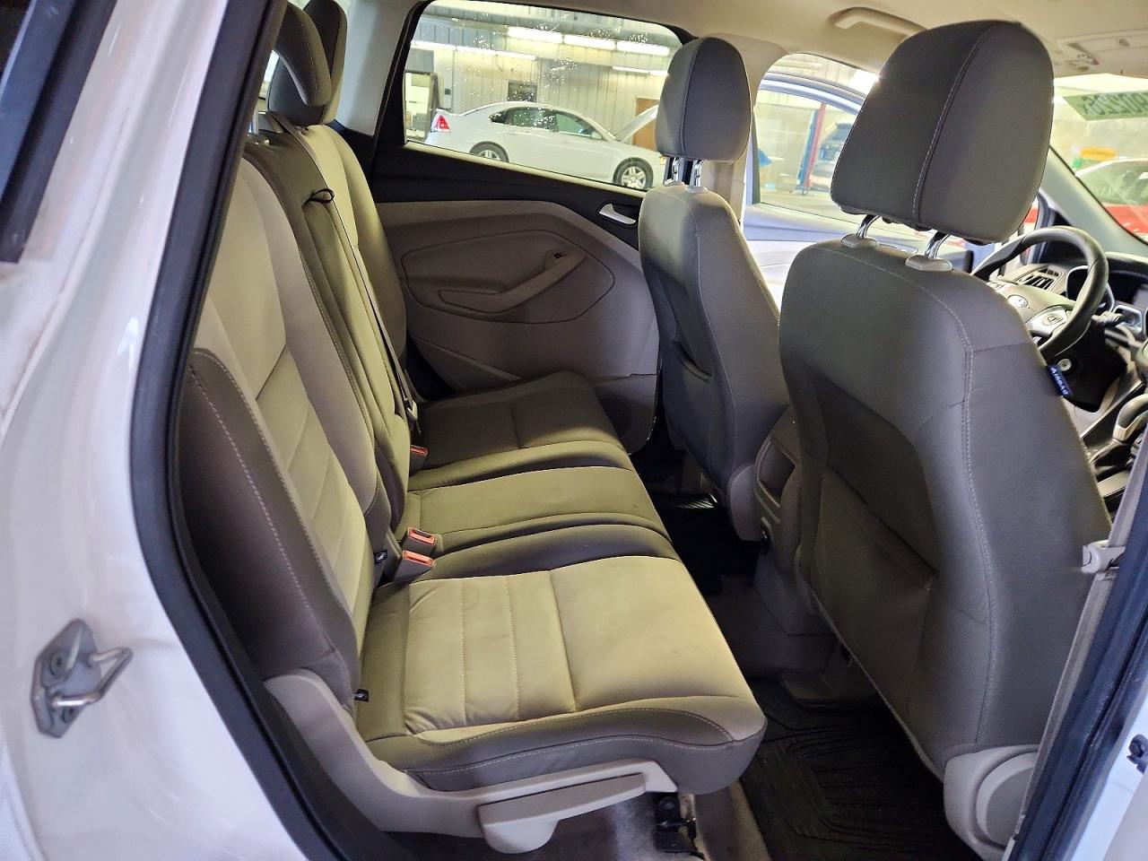 2014 FORD ESCAPE SE photo 11
