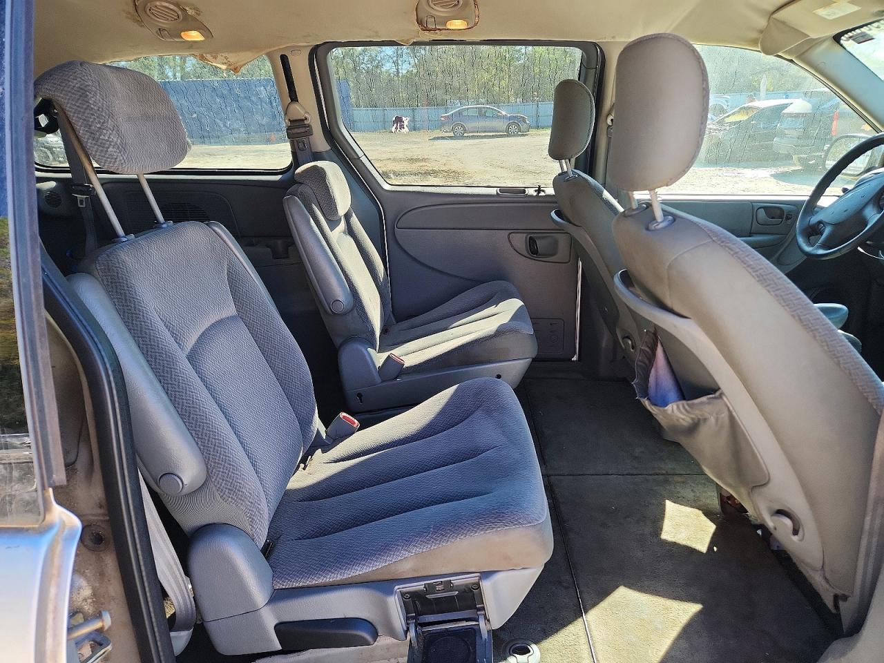 2005 CHRYSLER TOWN & COUNTRY TOURING photo 11