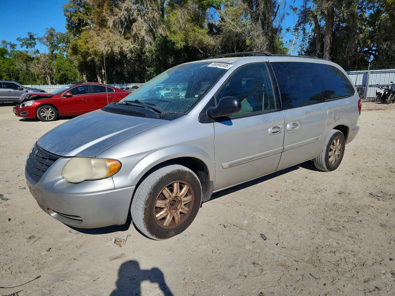 2005 CHRYSLER TOWN & COUNTRY