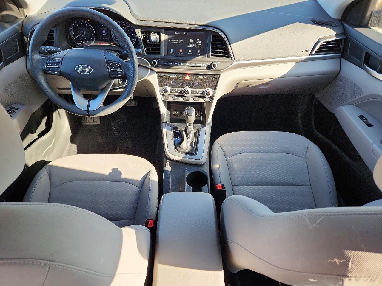 2020 HYUNDAI ELANTRA SEL photo 8