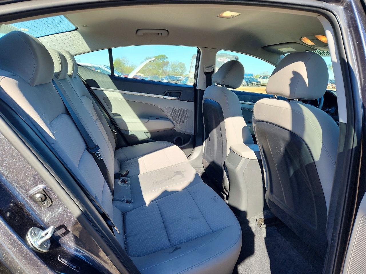 2020 HYUNDAI ELANTRA SEL photo 10