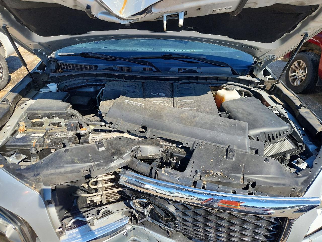 2017 INFINITI QX80 BASE photo 12