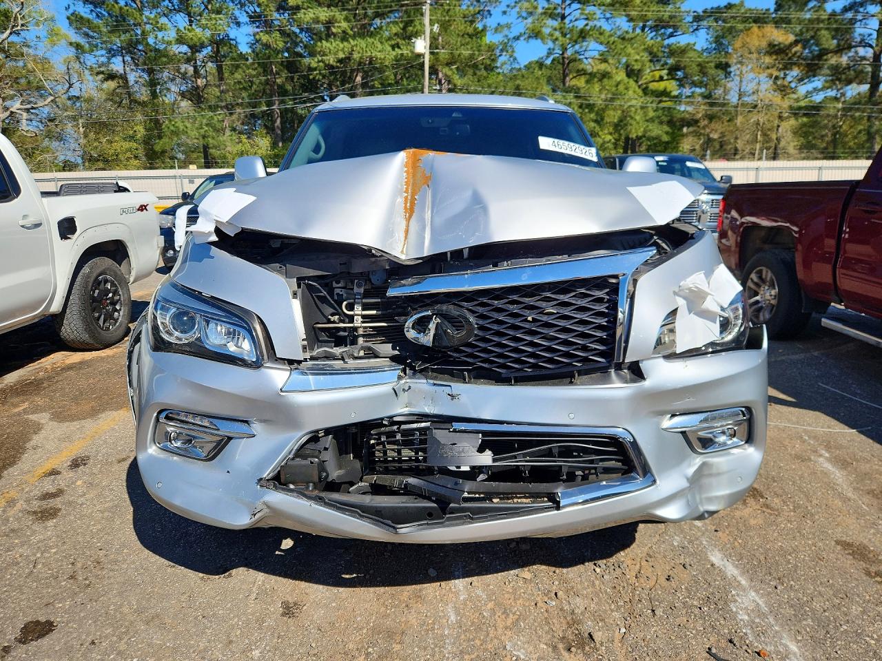 2017 INFINITI QX80 BASE photo 5