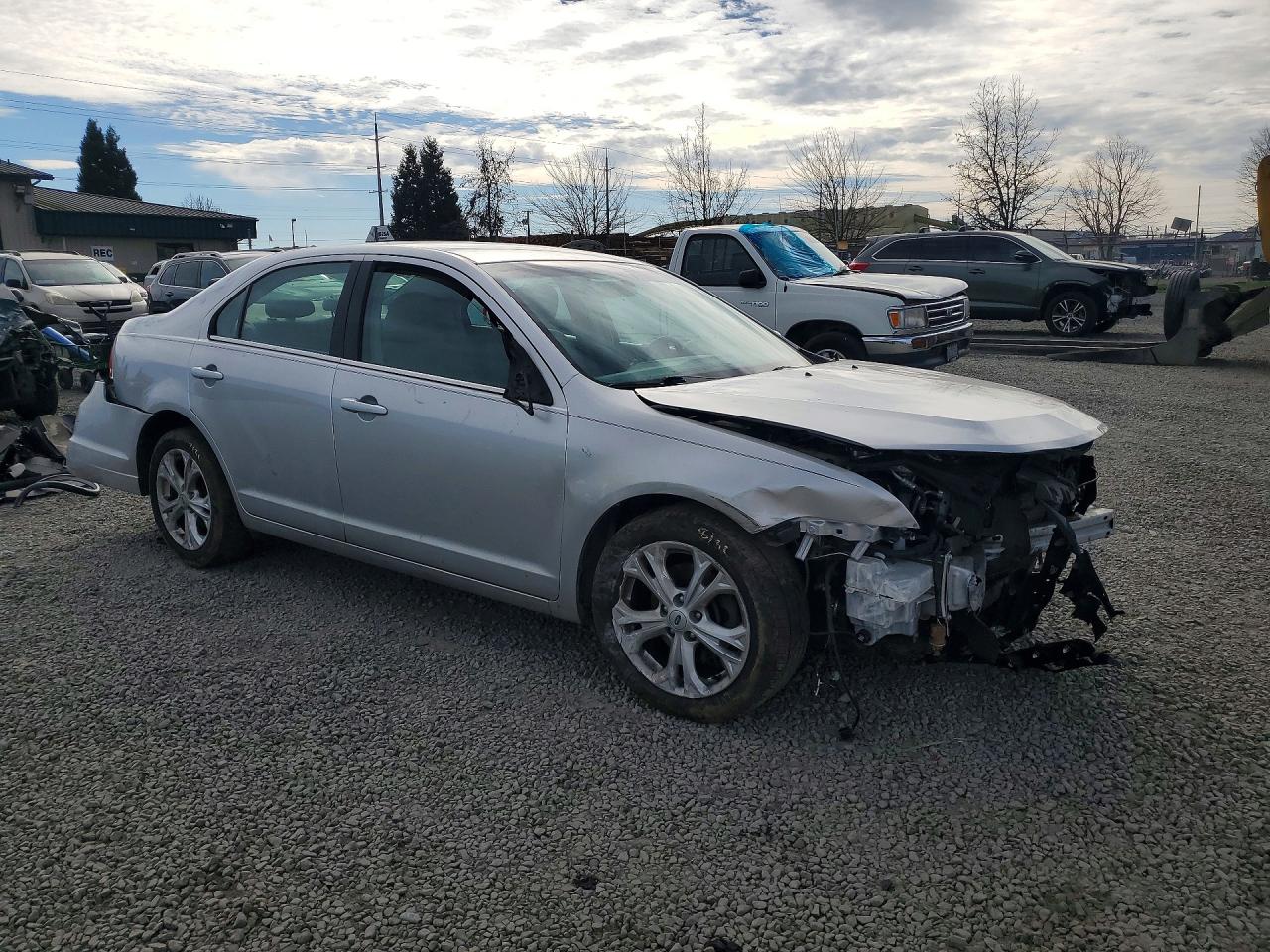 2012 FORD FUSION SE photo 4