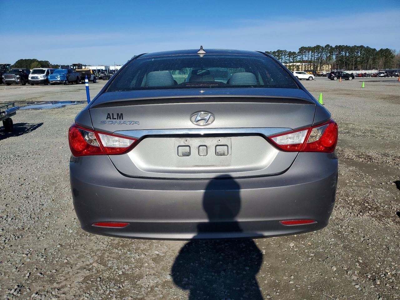 2013 HYUNDAI SONATA GLS photo 16