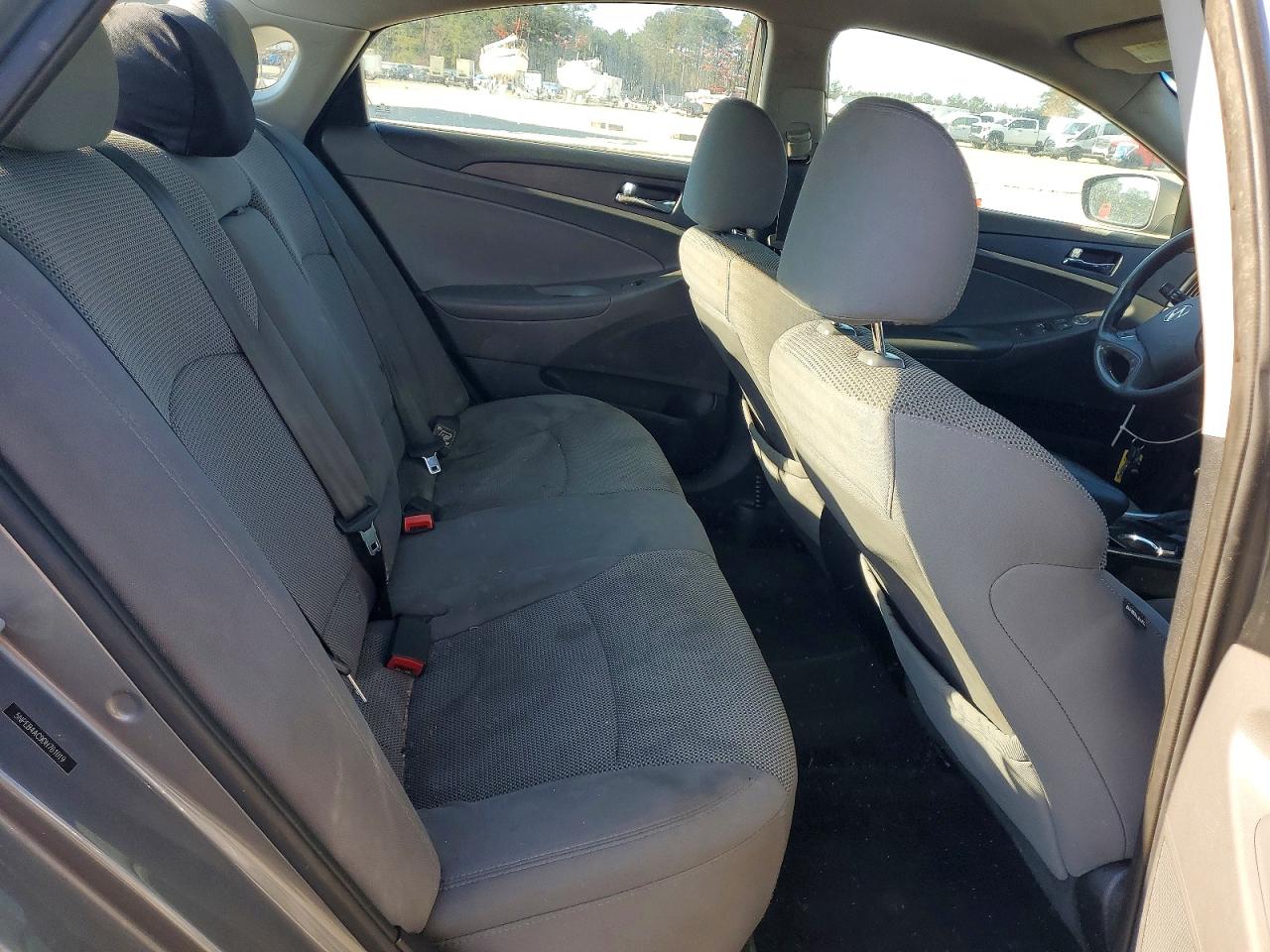 2013 HYUNDAI SONATA GLS photo 28