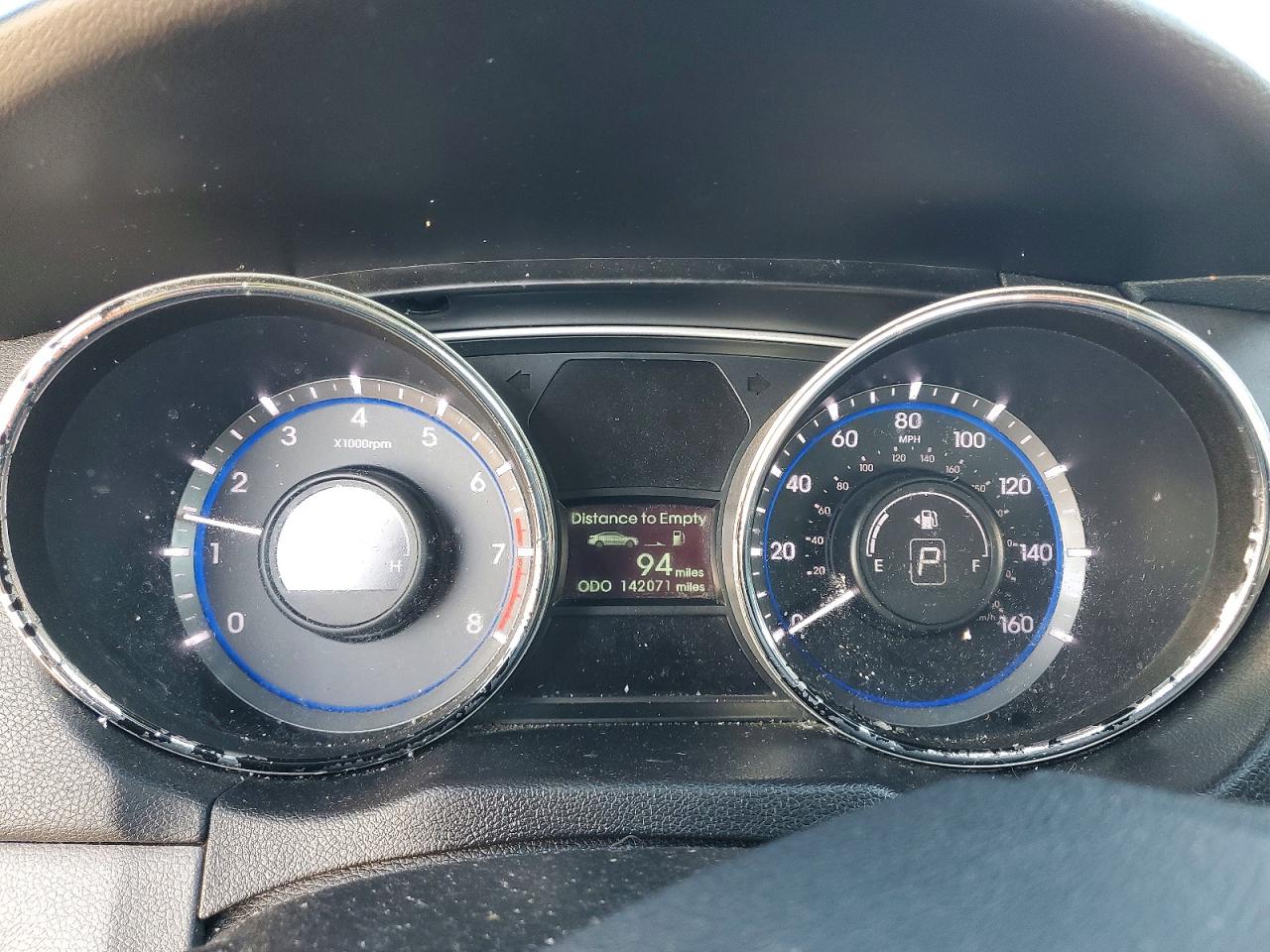 2013 HYUNDAI SONATA GLS photo 25