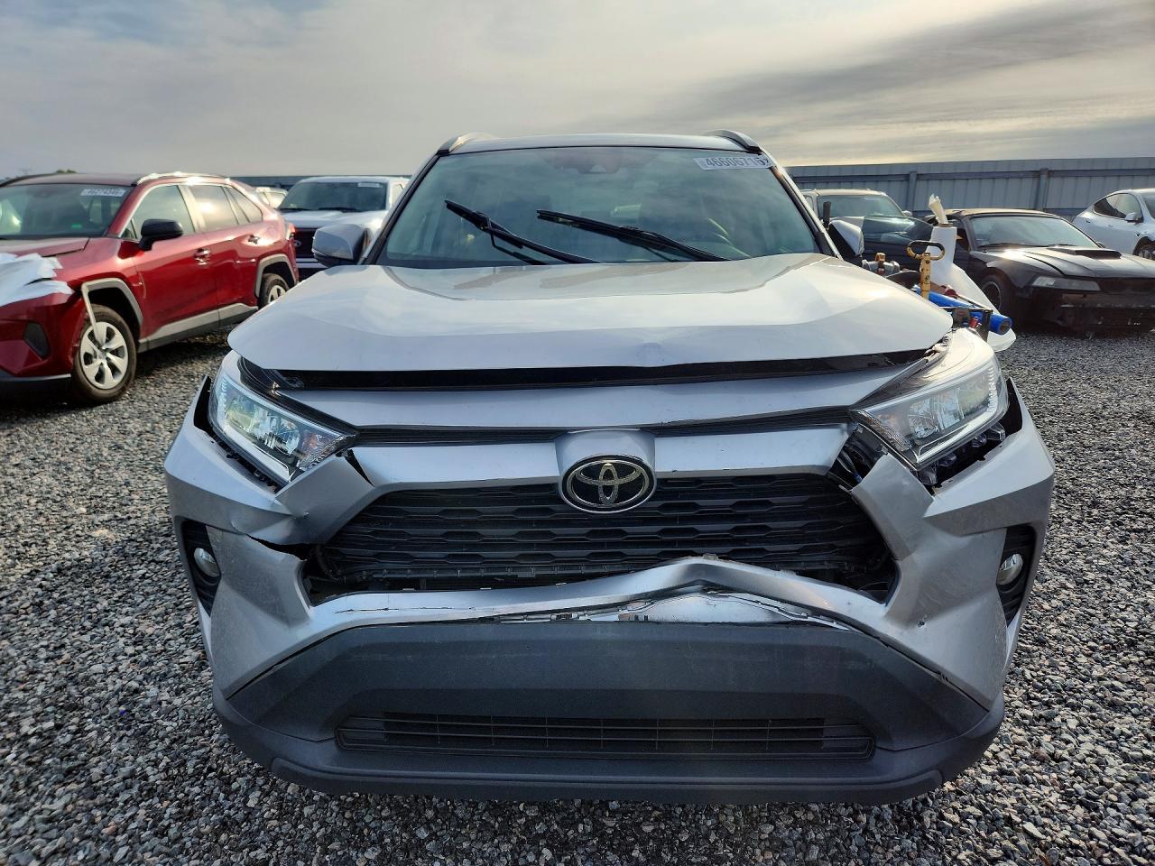 2021 TOYOTA RAV4 XLE PREMIUM photo 9
