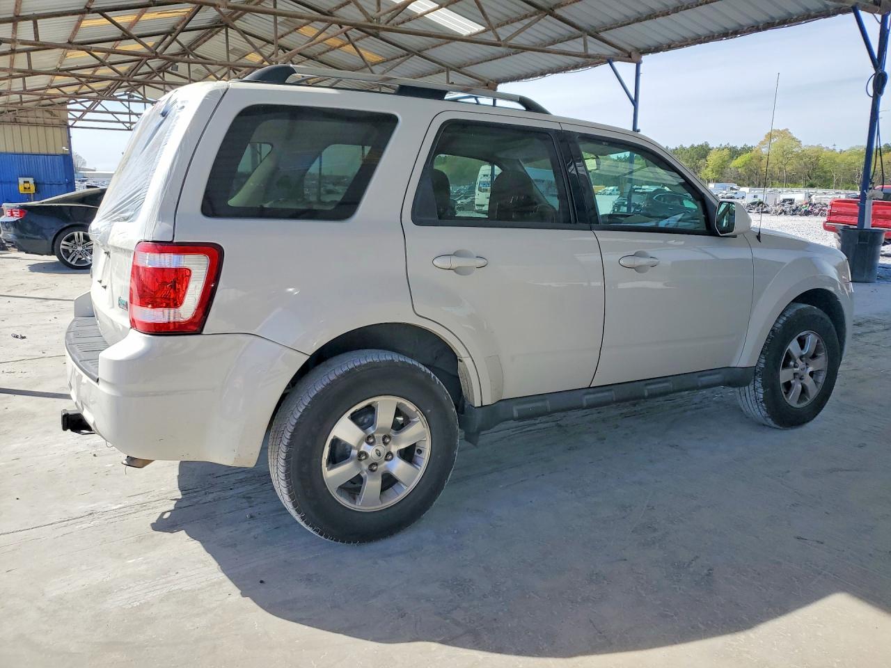 2010 FORD ESCAPE LIMITED photo 3
