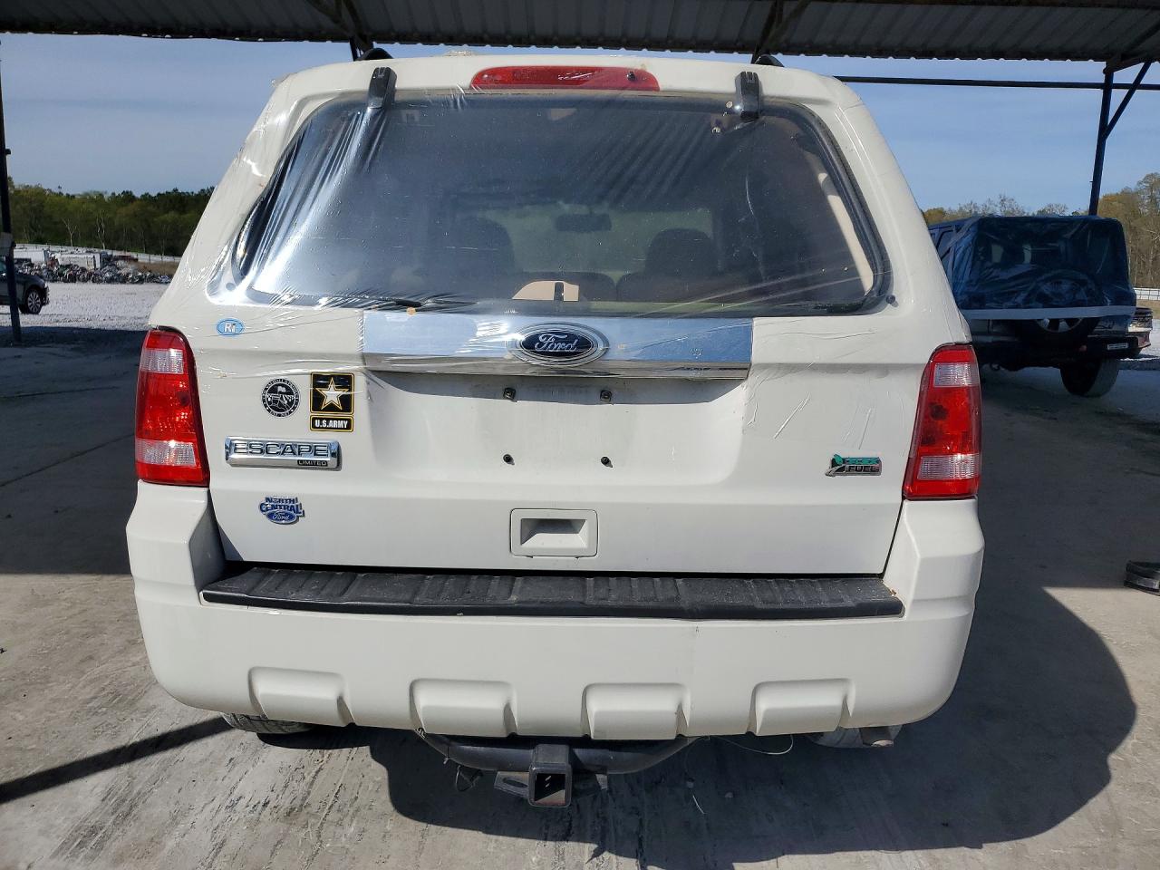 2010 FORD ESCAPE LIMITED photo 6