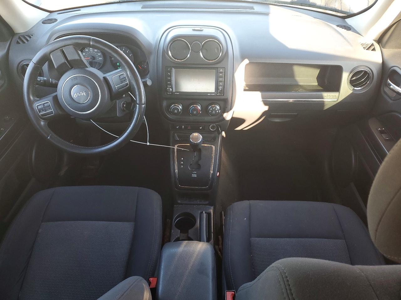 2012 JEEP PATRIOT LATITUDE photo 8