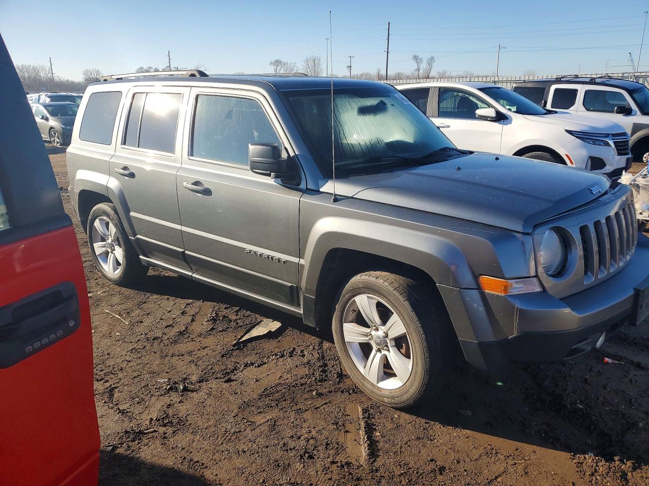 2012 JEEP PATRIOT LATITUDE photo 4