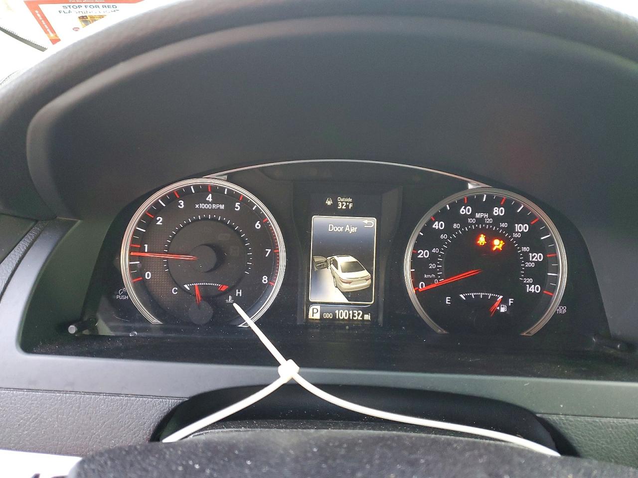 2017 TOYOTA CAMRY SE photo 9