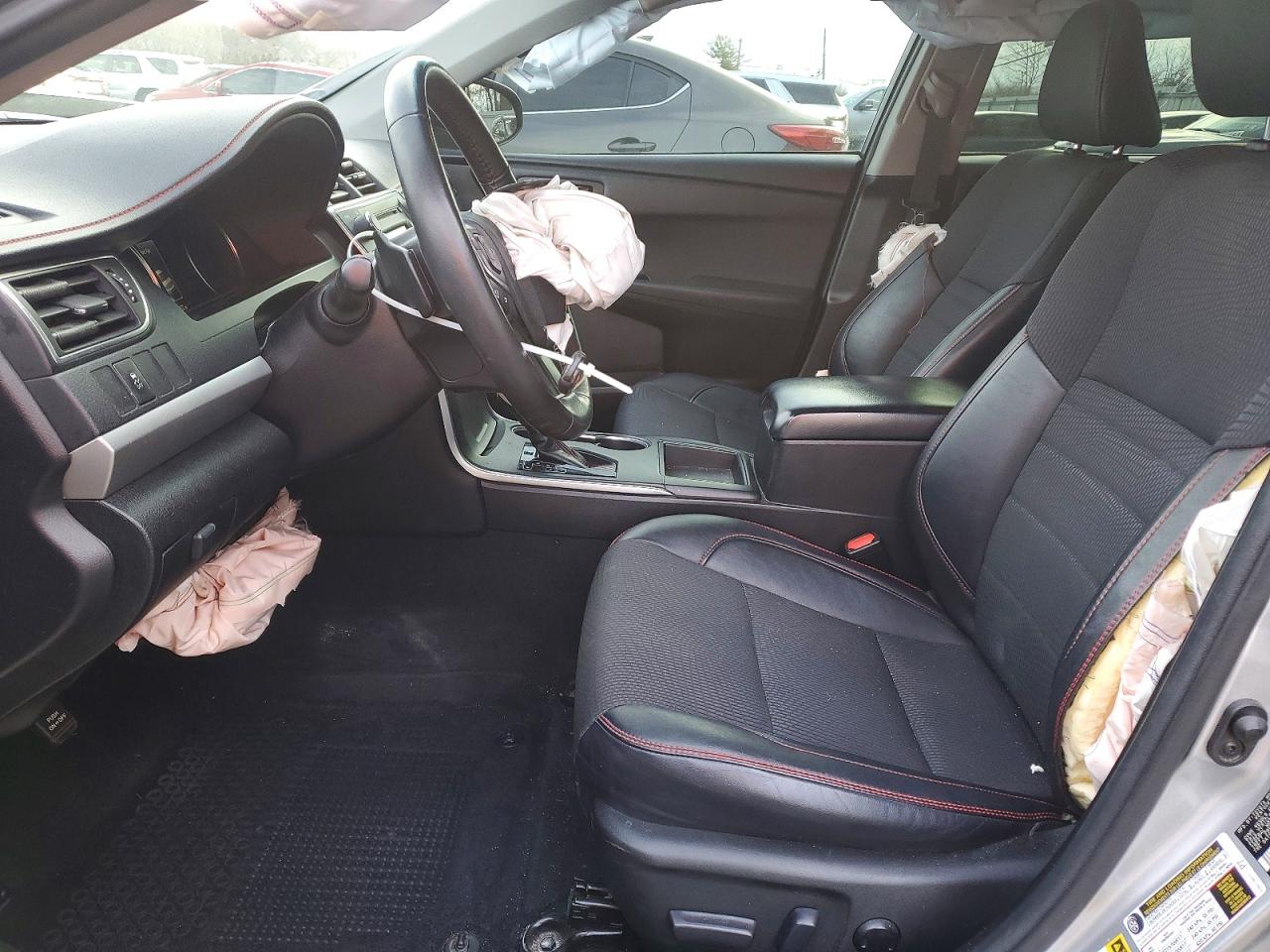 2017 TOYOTA CAMRY SE photo 7