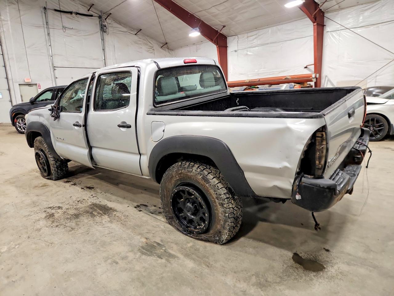 2013 TOYOTA TACOMA V6 photo 4