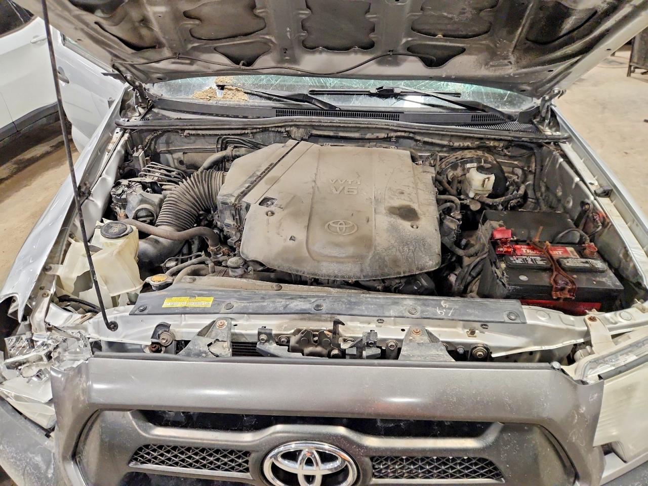 2013 TOYOTA TACOMA V6 photo 31